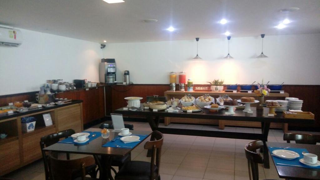 Apartamentos Deluxe Ponta Negra Beach Natal Exterior foto